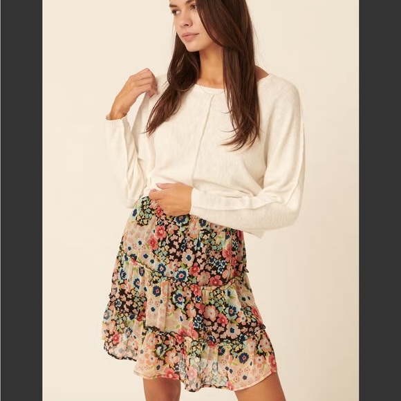 PROMESA FLORAL TOP & SKIRT SET ❤️NEW COLLECTION IN STORES❤️ - Picture 2 of 7